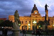 玻利維亞拉巴斯（La Paz） – 世界最高首都