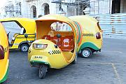 哈瓦那的 coco taxi