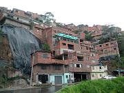Bucaramanga 山坡上的民居